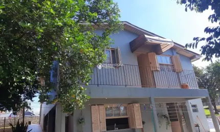 Casa com 4 quartos à venda na Rua Doutor Miguel Vieira Ferreira, 278, Petrópolis, Novo Hamburgo, 110 m2 por R$ 319.000