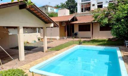 Casa com 3 quartos à venda na OSVALDO ARANHA, 321, Ipiranga, Campo Bom, 136 m2 por R$ 450.000