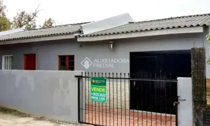 Casa com 3 quartos à venda na GUILHERME PLENTZ, 50, Feitoria, São Leopoldo, 120 m2 por R$ 249.800