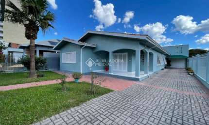 Casa com 3 quartos à venda na Rua José de Alencar, 864, Centro, Estância Velha, 232 m2 por R$ 990.000