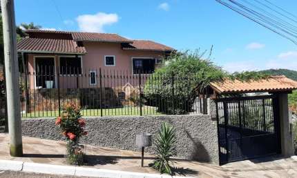 Casa com 4 quartos à venda na DAS PEDRAS, 159, São Jorge, Novo Hamburgo, 226 m2 por R$ 475.000