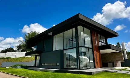 Casa em condomínio fechado com 3 quartos à venda na Amilton Da Silva Amorim, 1850, Floresta, Nova Santa Rita, 379 m2 por R$ 2.500.000