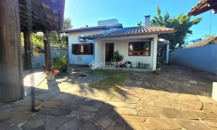 Casa com 3 quartos à venda na Evaldo Antenor Scheffel, 136, São José, Novo Hamburgo, 183 m2 por R$ 529.000