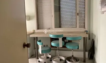 Sala comercial à venda na Avenida Pedro Adams Filho, 5628, Centro, Novo Hamburgo, 74 m2 por R$ 180.000