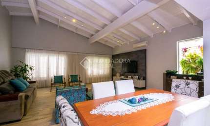 Casa em condomínio fechado com 3 quartos à venda na Rua Santa Maria, 217, Ideal, Novo Hamburgo, 447 m2 por R$ 1.059.000