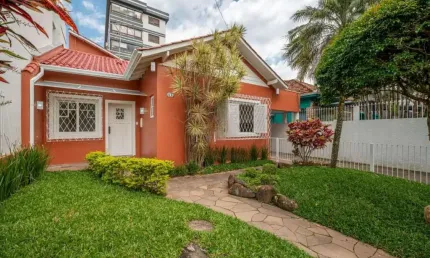 Casa com 3 quartos à venda na Travessa Antilhas, 64, Jardim Lindóia, Porto Alegre, 300 m2 por R$ 1.280.000
