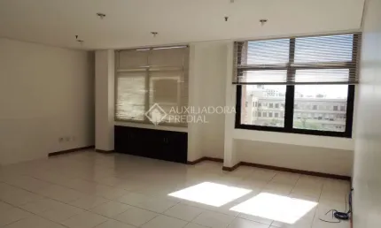 Sala comercial à venda na Avenida Cristóvão Colombo, 2937, Floresta, Porto Alegre, 43 m2 por R$ 209.000