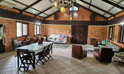 Fazenda à venda na Beco Do Cervo, 305, Sitio São José, Viamão, 240 m2 por R$ 1.100.000