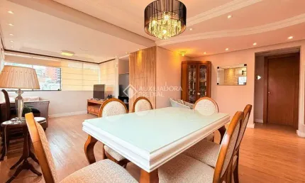 Apartamento com 2 quartos à venda na Avenida Montenegro, 163, Petrópolis, Porto Alegre, 80 m2 por R$ 760.000