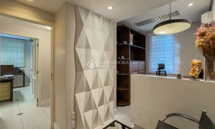 Sala comercial à venda na Rua Celeste Gobbato, 32, Praia de Belas, Porto Alegre, 45 m2 por R$ 280.000