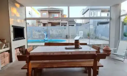 Casa em condomínio fechado com 3 quartos à venda na Avenida Senador Salgado Filho, 8500, Querência, Viamão, 342 m2 por R$ 1.899.900