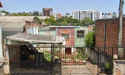 Terreno à venda na Avenida dos Prazeres, 320, Vila Jardim, Porto Alegre, 285 m2 por R$ 320.000