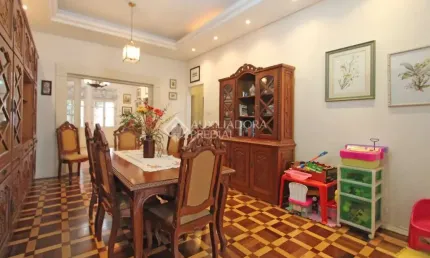 Casa em condomínio fechado com 3 quartos à venda na Rua Comendador Coruja, 359, Floresta, Porto Alegre, 370 m2 por R$ 1.655.000