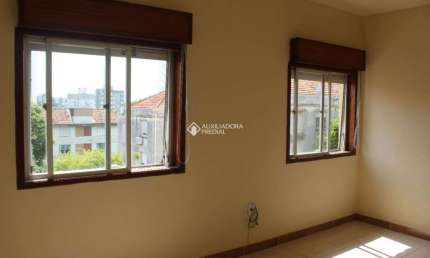 Apartamento com 2 quartos à venda na Rua Ministro Oliveira Lima, 70, São Sebastião, Porto Alegre, 60 m2 por R$ 250.000