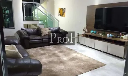 Sobrado 3 dormitórios sendo 1 suíte – R$ 900.000,00