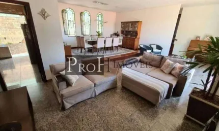 Sobrado 3 dormitórios sendo 3 suítes – R$ 1.950.000,00