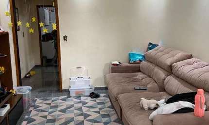 Sobrado à à venda 3 quartos quartos em Santo André - 690.000,00