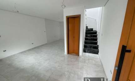 Sobrado à à venda 2 quartos quartos em Santo André - 545.000,00