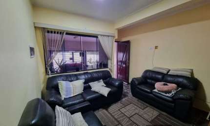 Sobrado à à venda 4 quartos quartos em Santo André - 750.000,00