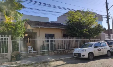 Casa Ampla! - 1 Suíte + 2 Qt - São Judas - Itajaí/SC