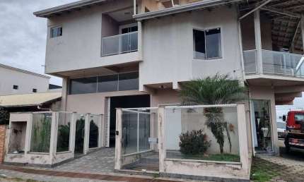 Casa - Mobiliada - 400 m² - 1 Suíte Master + 1 Suíte + 1 Qt  - Salão de Festas - São João - Itajai/SC