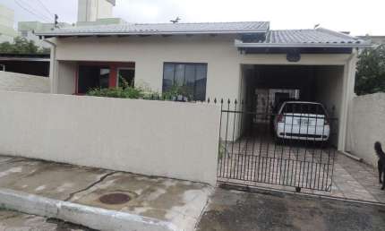 2 Casas - 1 Suíte + 5 Qt - 180 m² - 4 Vagas - Cordeiros Parte Alta - Itajaí/SC