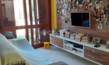Casa em condomínio fechado com 3 quartos à venda na Rua Walter Porto Filho, 100, Mário Quintana, Porto Alegre, 162 m2 por R$ 486.000