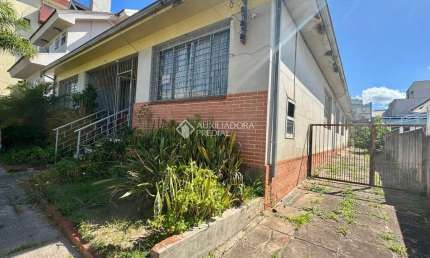 Casa com 6 quartos à venda na Rua São Francisco, 605, Santana, Porto Alegre, 280 m2 por R$ 1.199.000