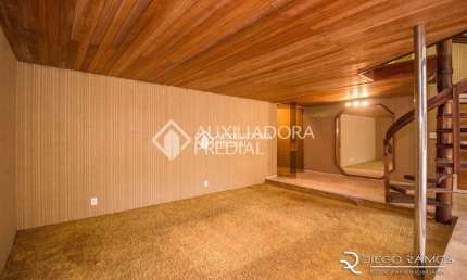 Casa em condomínio fechado com 3 quartos para alugar na Rua Pedro Chaves Barcelos, 1020, Auxiliadora, Porto Alegre, 388 m2 por R$ 9.990