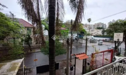 Casa com 4 quartos à venda na rua mucio teixeira, 673, menino deus, porto alegre, 156 m2 por r$ 1.800.000