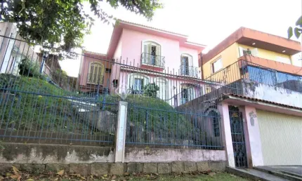 Casa em condomínio fechado com 4 quartos à venda na Avenida Silva Paes, 1715, Medianeira, Porto Alegre, 264 m2 por R$ 980.000