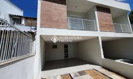 Casa com 2 quartos à venda na Rua Armando Czamanski, 50, Ipanema, Porto Alegre, 137 m2 por R$ 490.000