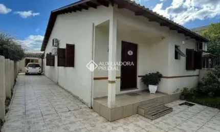 Casa com 4 quartos à venda na Rua Laudelino Freire, 482, Sarandi, Porto Alegre, 180 m2 por R$ 750.000