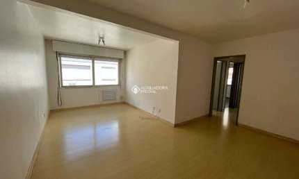 Apartamento com 3 quartos à venda na Rua Doutor João Simplício Alves de Carvalho, 735, Vila Ipiranga, Porto Alegre, 98 m2 por R$ 399.000