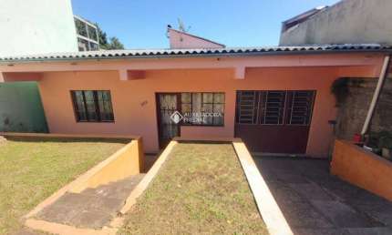 Casa com 4 quartos à venda na Rua Doutor Amado, 258, Freitas, Sapucaia do Sul, 120 m2 por R$ 450.000