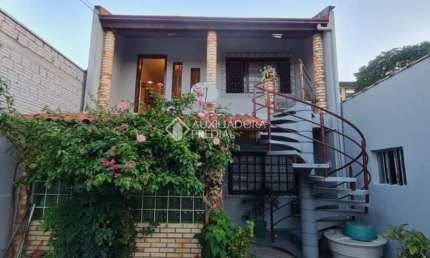 Casa com 3 quartos à venda na Avenida John Kennedy, 85, Santa Teresa, São Leopoldo, 182 m2 por R$ 405.000