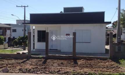 Casa com 2 quartos à venda na Rua Christiano Zimmermann, 372, Feitoria, São Leopoldo, 45 m2 por R$ 350.000