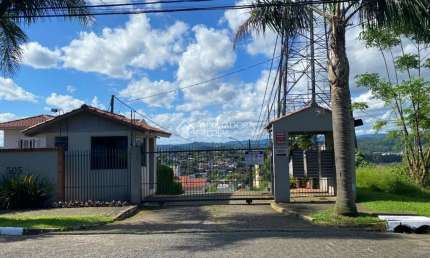 Terreno em condomínio fechado à venda na Rua Brasil, 505, Primavera, Novo Hamburgo, 258 m2 por R$ 318.000