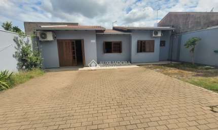 Casa com 3 quartos à venda na Rua Marau, 245, Arroio da Manteiga, São Leopoldo, 150 m2 por R$ 475.000