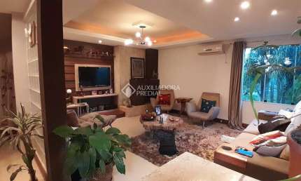 Casa com 3 quartos à venda na Rua Balduino Weber, 351, Feitoria, São Leopoldo, 230 m2 por R$ 1.100.000