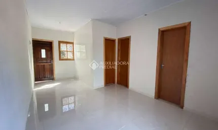 Casa com 2 quartos à venda na Avenida Albino Timm, 1340, Feitoria, São Leopoldo, 40 m2 por R$ 240.000