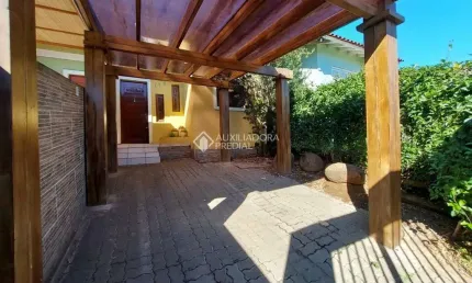 Casa com 3 quartos à venda na Maria Ferreira de Mello, 179, Feitoria, São Leopoldo, 68 m2 por R$ 299.000