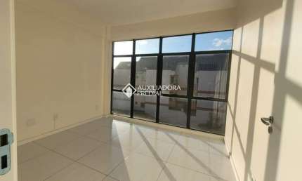 Sala comercial para alugar na Avenida João Corrêa, 1111, Centro, São Leopoldo, 54 m2 por R$ 1.600