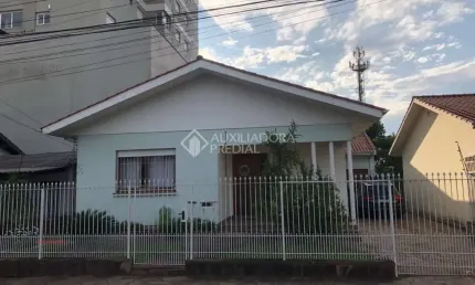 Casa com 5 quartos à venda na Travessa Marumbi, 46, Scharlau, São Leopoldo, 178 m2 por R$ 600.000