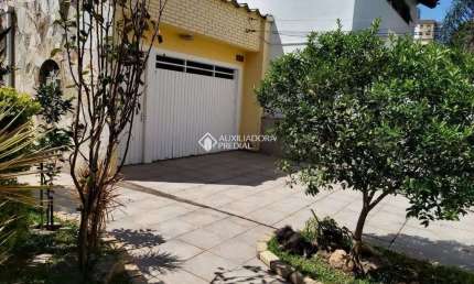 Casa com 4 quartos à venda na Rua Líbero Badaró, 248, Passo da Areia, Porto Alegre, 200 m2 por R$ 1.180.000