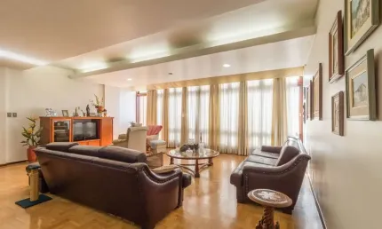 Apartamento com 4 quartos à venda na Avenida Independência, 56, Independência, Porto Alegre, 187 m2 por R$ 975.000