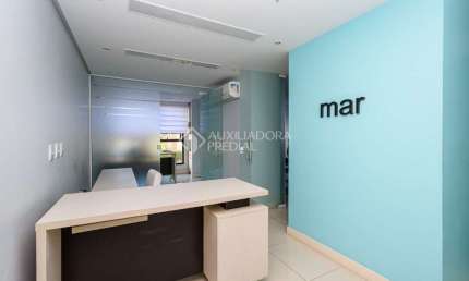 Sala comercial à venda na Rua Vinte e Quatro de Outubro, 650, Moinhos de Vento, Porto Alegre, 46 m2 por R$ 220.000