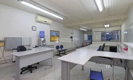 Prédio à venda na Avenida Cairu, 91, Navegantes, Porto Alegre, 250 m2 por R$ 550.000