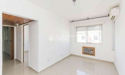 Apartamento com 2 quartos à venda na Rua Orfanotrófio, 700, Alto Petrópolis, Porto Alegre, 48 m2 por R$ 180.000