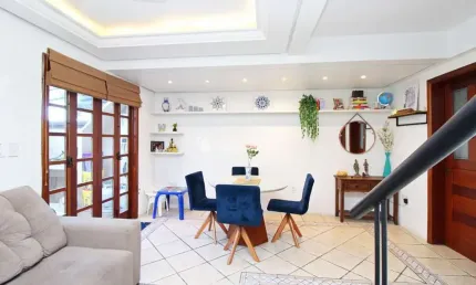 Casa em condomínio fechado com 3 quartos à venda na avenida wenceslau escobar, 3714, vila conceição, porto alegre, 136 m2 por r$ 590.000
